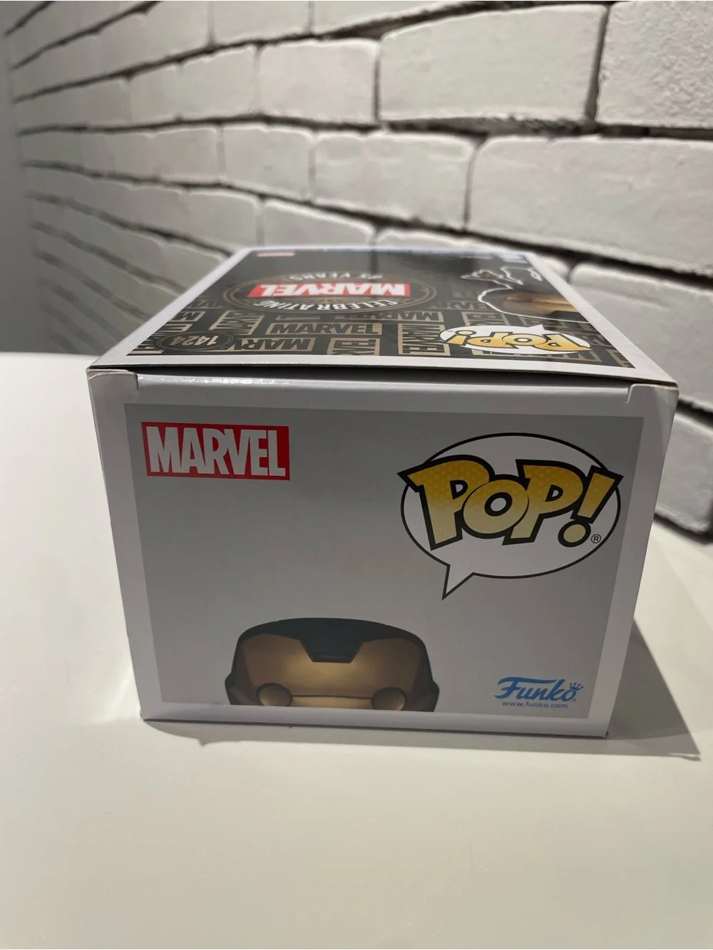 FunkoPop! Marvel 85th Anniversary # 1424 Iron Man - Collector Corps